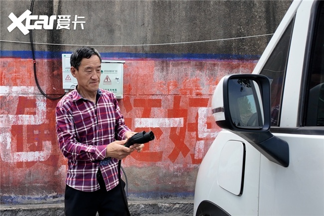 哪一个中VAN装载最便利?祥菱U7 7.2方大空间灵活走村道