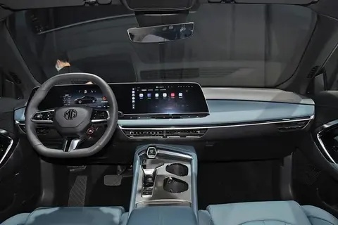 【E汽车】2025款MG7一口价11.29万元起