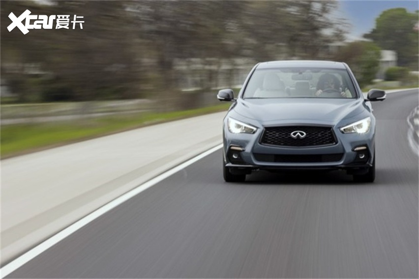 在外观设计方面,由于新款英菲尼迪q50为改款车型,相较为老款车型,2022