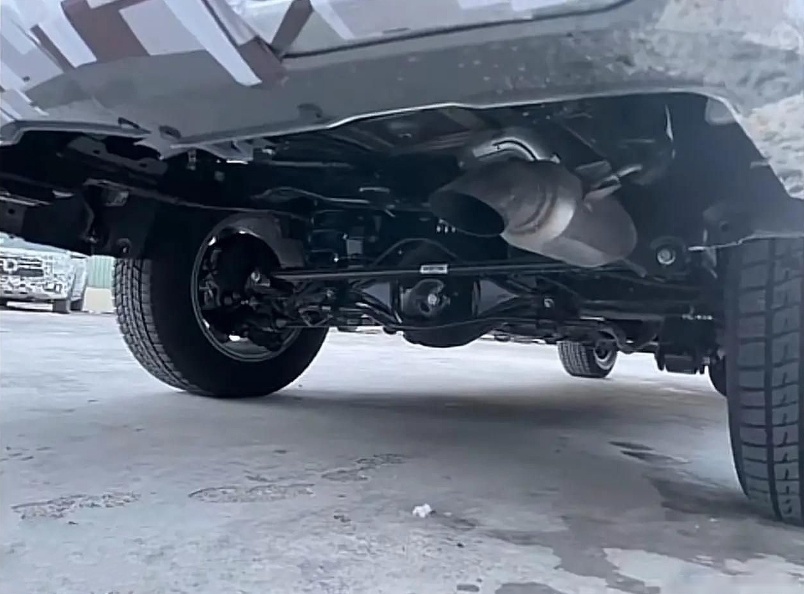 【e汽车】全新哈弗H5无伪实车谍照曝光