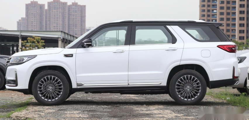 新款将上市，老款清仓！中大型豪华SUV，2.0T+四驱，仅16万
