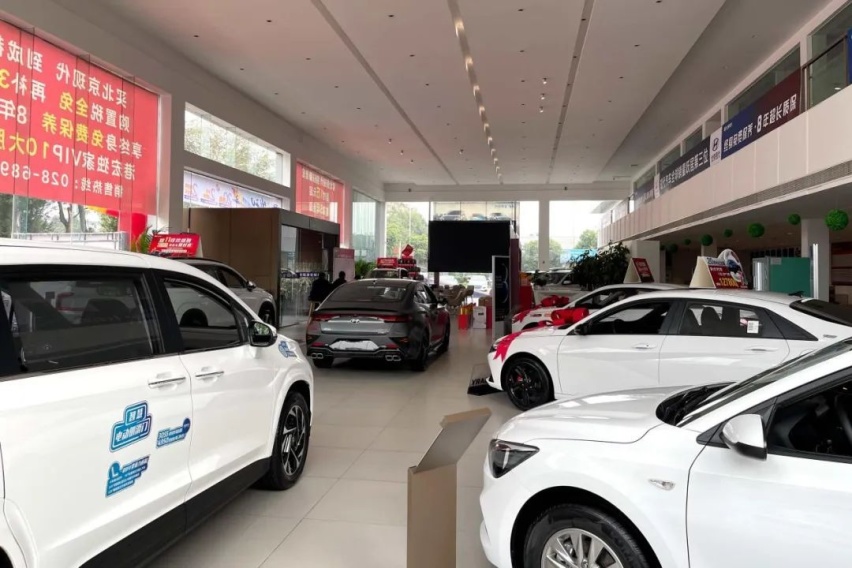 「终身免费保养」，会否成为压垮4S店的最后一根稻草？