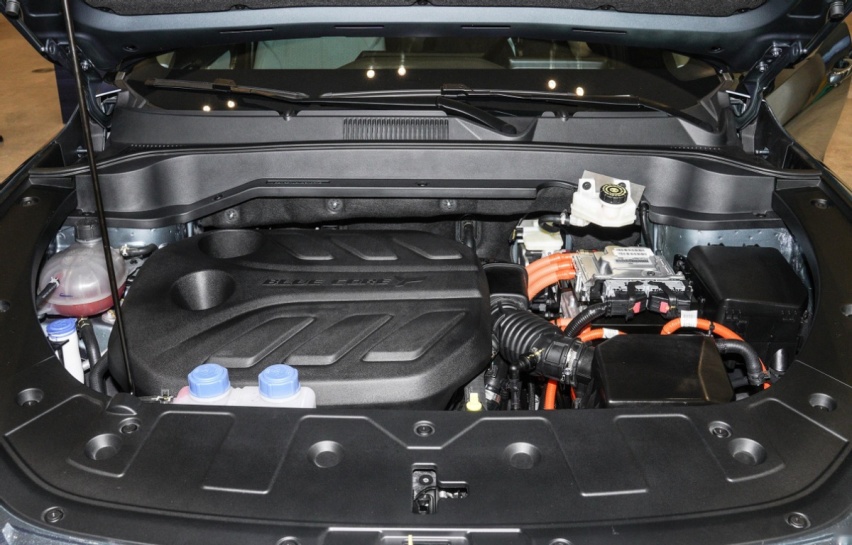 最低油耗4.4L 续航超1000km这三款自主插混SUV颜值高性能强
