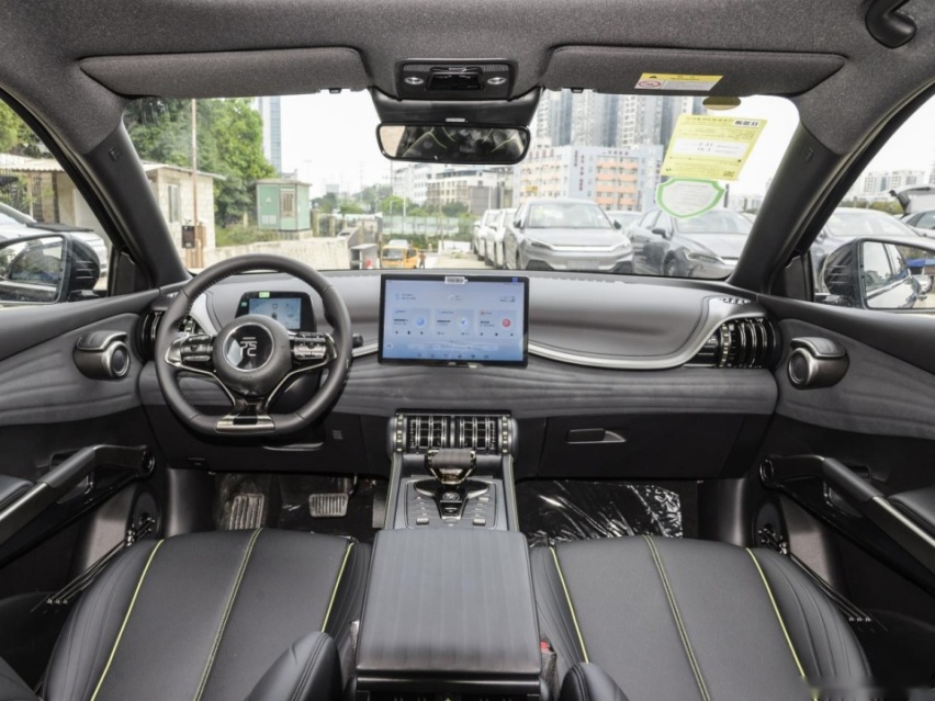 手握15万预算，想买纯电紧凑型SUV，深蓝S05和元Plus如何抉择呢