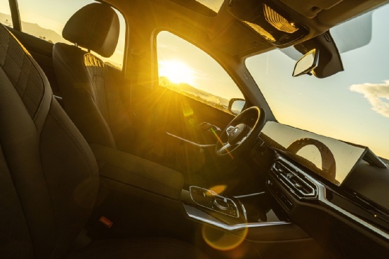 试驾全新BMW i3 纯电驱动依然是最纯粹的BMW