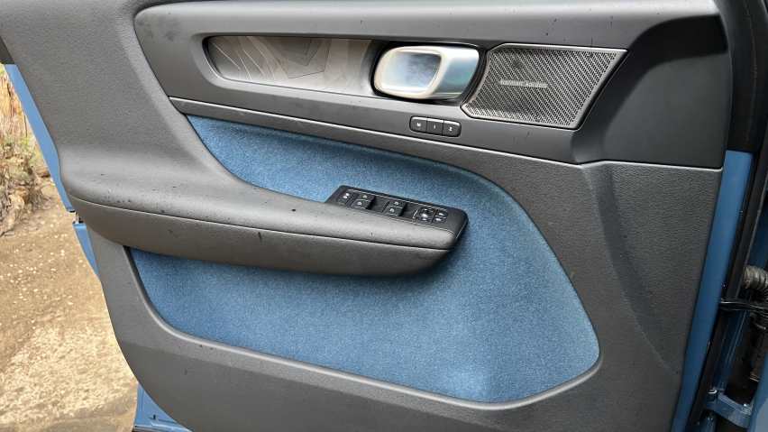 非传统纯电SUV，试驾沃尔沃C40四驱高性能版