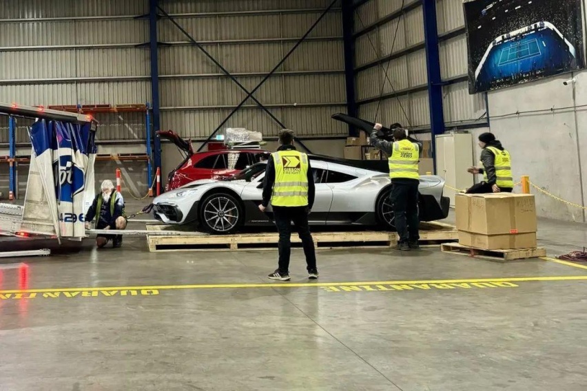 实拍全澳首台AMG ONE，全世界年纪最大的车主？