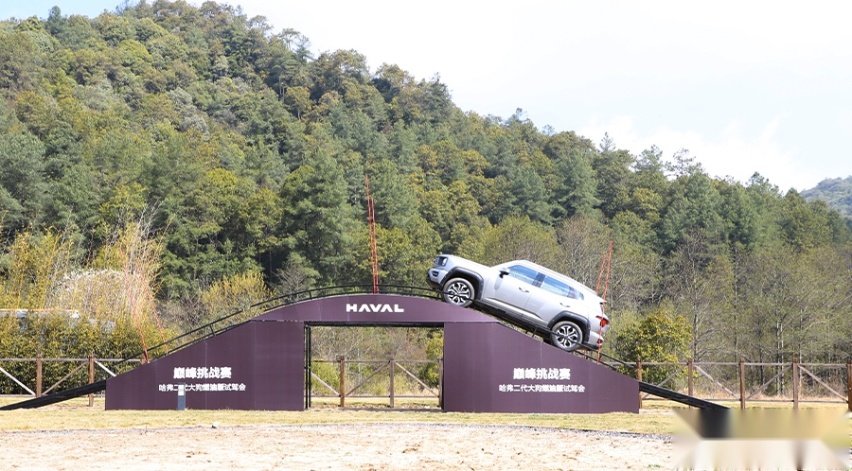 越野性能最强SUV，只要15万？ 越野试驾：哈弗二代大狗2.0T四驱！