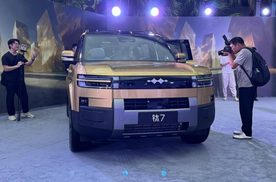 方程豹往越野圈扔了个“大炸弹”，17.98万起的钛7你怎么拒绝？