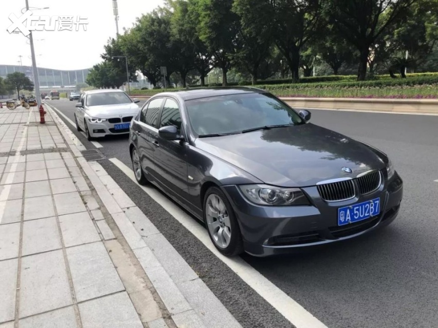 没道理啊，E90 3系操控不如长轴新3？深究背后原因！