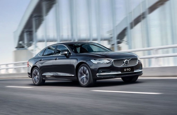 外观小改，配置暂未发布，新款沃尔沃XC60T8、S90T8车型即将上市