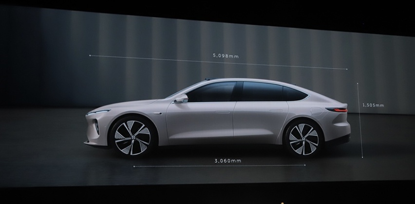 【鹏哥聊车】续航1000km+直面硬刚特斯拉 蔚来ET7图解