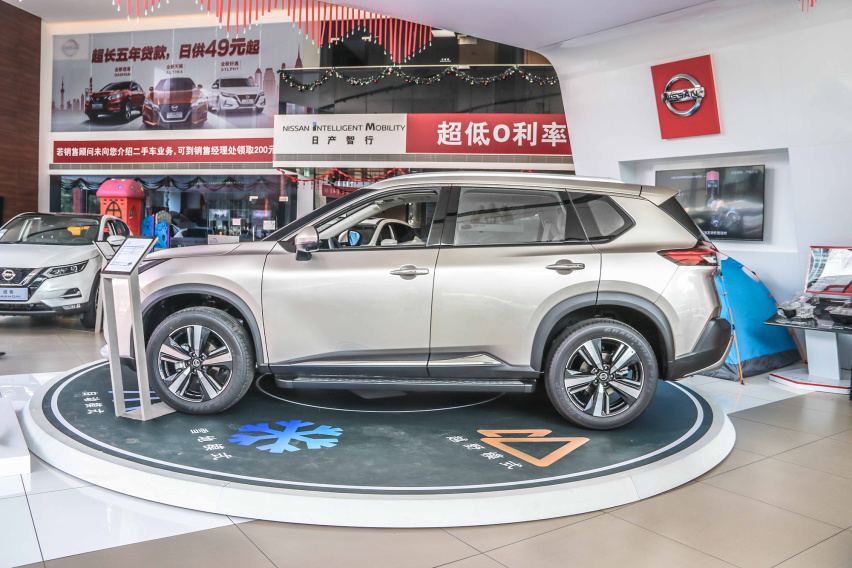 【帮你选车】由内到外全换新 全新的1.5T发动机 日产奇骏到店实拍