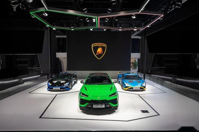 Urus Performante亮相第25届成都国际汽车展览会