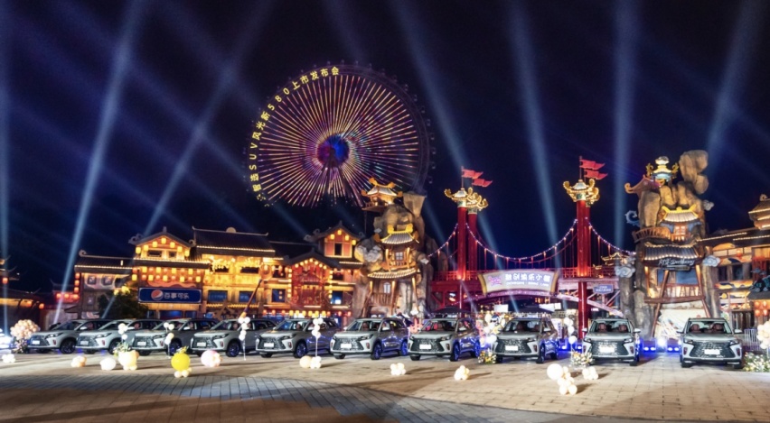 风光新580售9.59万起，大六座、舒适又智能，选瑞虎8还是它？