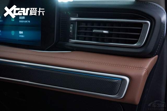 35万买大六座SUV,全新探险者对比理想ONE,选谁?