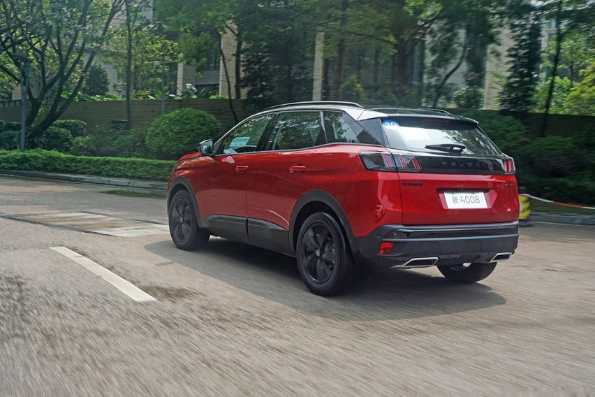 用诚意拒绝套路 东风标致2023款新4008试驾评测