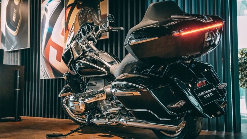 原来宝马也有这样的摩托！探店BMW R18 游侠/洲际旅行家