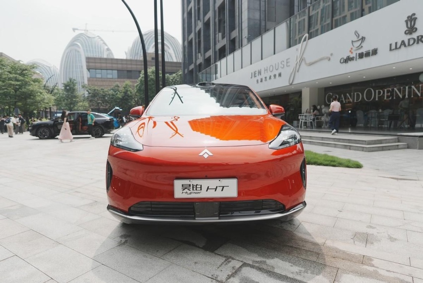 800V+无图智驾 续航做到825km的昊铂HT 2024款来了