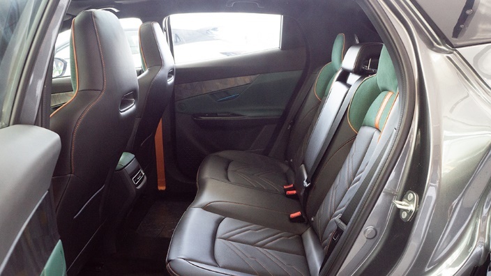 到店实测：15万级燃油SUV，用上8155的长安UNI-T最智能？