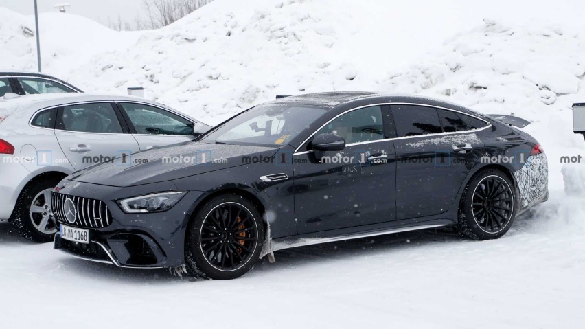 奔驰AMG GT 73曝光，伪装逐步褪去，或在年内首发