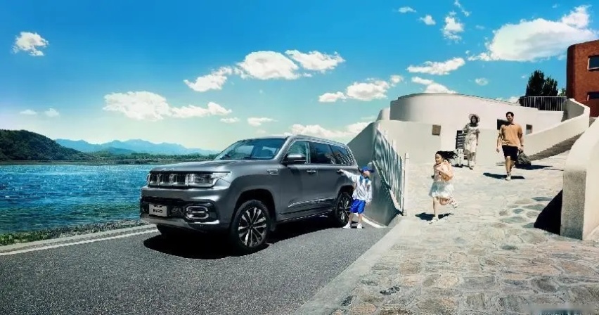 【e汽车】北京BJ60千里版正式上市，官方指导26.48-27.08万