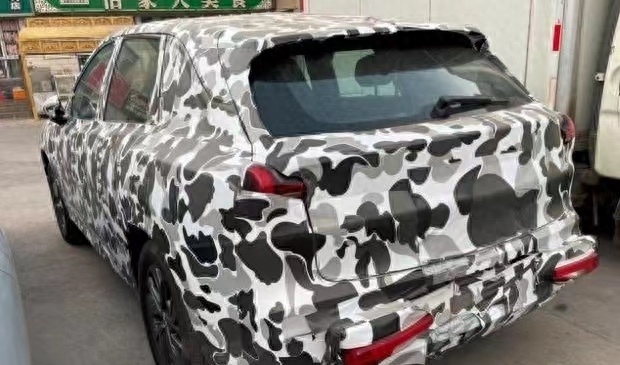 哪吒曝光两款全新SUV，哪吒X受关注，这下能活得更滋润了？