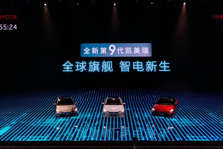 不怕卷、不怕战,凯美瑞拿下定价权,混动版顶配不到21万!