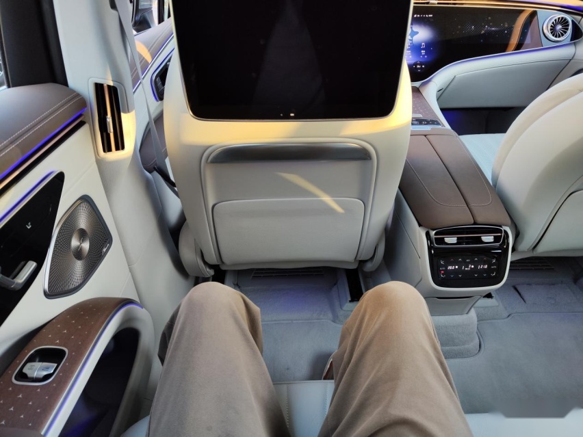 纯电动SUV天花板 静态体验奔驰EQS SUV