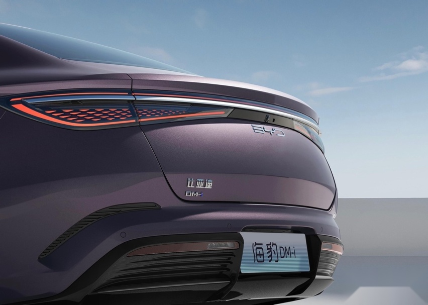 16.68万元起，亏电油耗3.9L/100km，比亚迪海豹DM-i正式