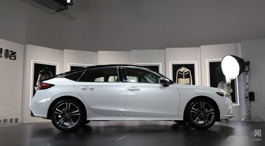 极致家用，还是运动健将？试驾广本型格HATCHBACK e:HEV