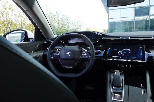 除了浪漫，还有科技与激情，试驾东风标致508L PHEV