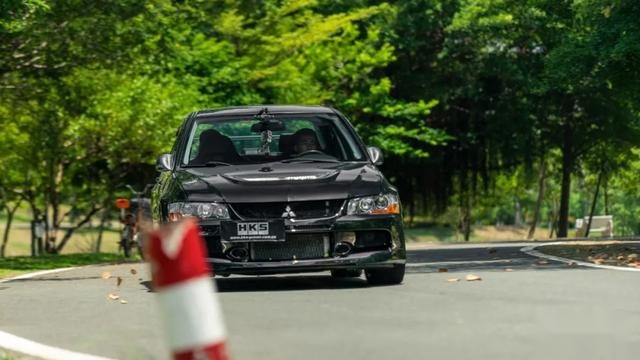 可能是国内最晚上牌的EVO 9，车主却买来家用代步