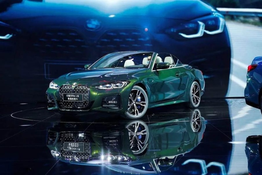 全新BMW 4系敞篷轿跑车用创新软顶致敬经典魅力