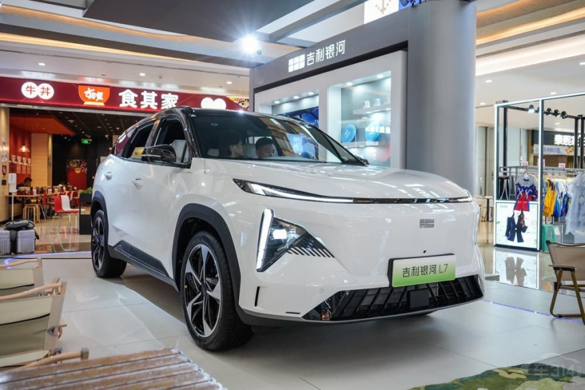 三款“7”字辈新能源车 谁最值得年末抄底？