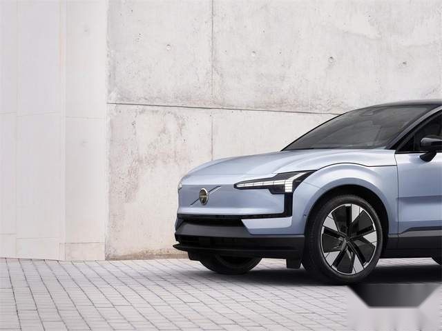 让电动更精致 沃尔沃全新小型纯电SUV EX30全球首秀