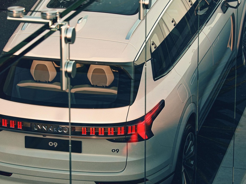 30万买换标沃尔沃XC90值吗？这国货要捅价格天花板！