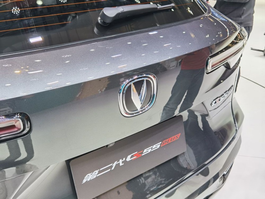 长安汽车：我不只长在你的审美上 你视线所及皆是我的灵感