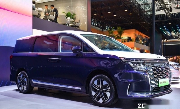 中国造了一辆“腾势D9”！超豪华MPV，2.0T/插混，16万级预售