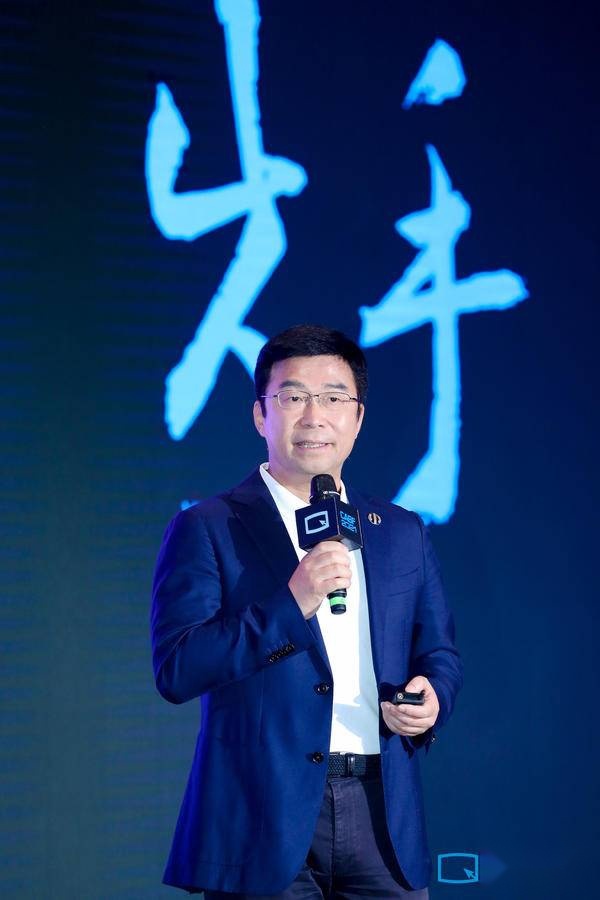 丁磊带领高合HiPhi X，展现新势力真正头部企业