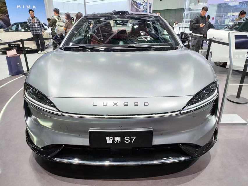 智界S7要做“水桶车”，能够以极高“含华量”破内卷市场