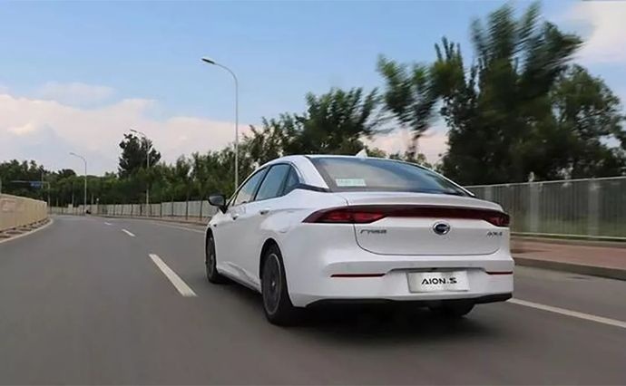 试驾广汽新能源Aion S,不突出也不犯错,全科生是你的菜吗