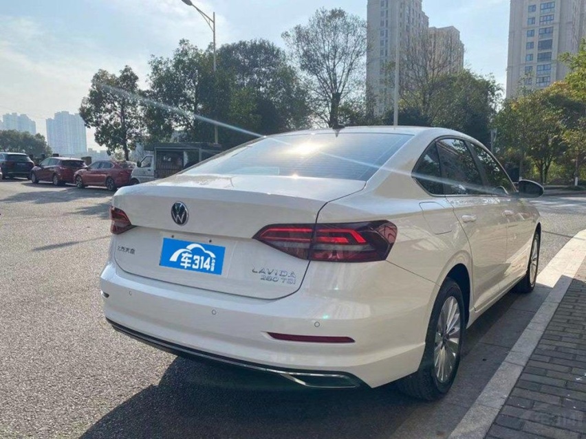 紧凑车型要买啥，销量榜单来说话，三车大比拼