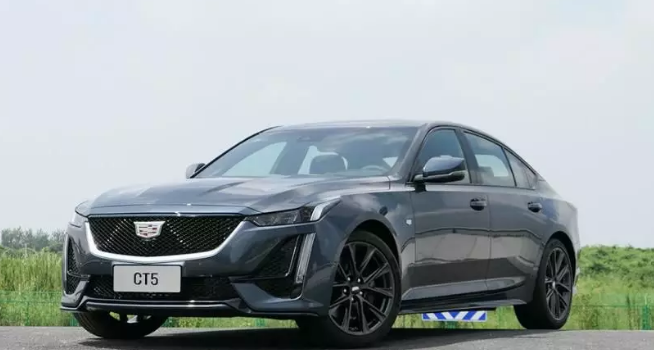 全新中型豪华后驱轿车，凯迪拉克CT5提供可变缸技术
