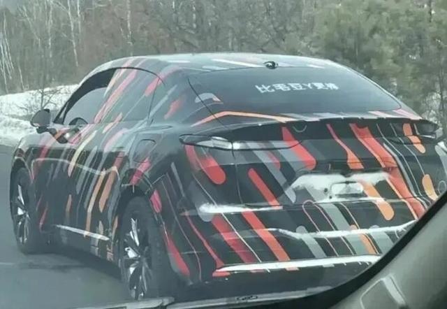 20万级独享蔚来换电！乐道L60换电测试照曝光，对标特斯拉Model