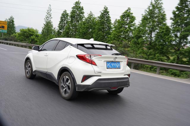 TNGA架构下首款SUV，广汽丰田C-HR试驾体验一流