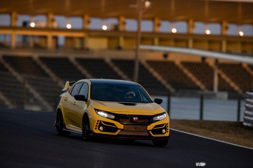 2021-Honda-Civic-Type-R-5.jpg