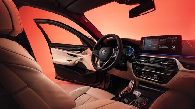 Alpina B5、D5 S官图发布，宝马5系给不了的它都有