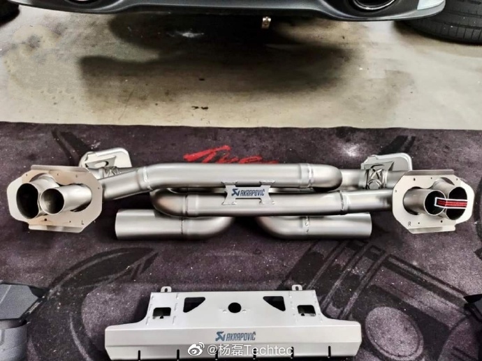 保时捷992 Turbo S改装AK天蝎Akrapovic钛合金排气