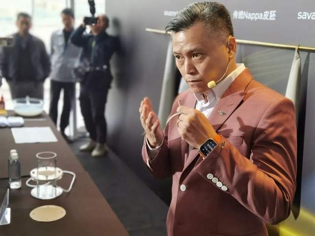 探秘福特探险者赤金版，顶级座椅竟然拒绝Nappa？